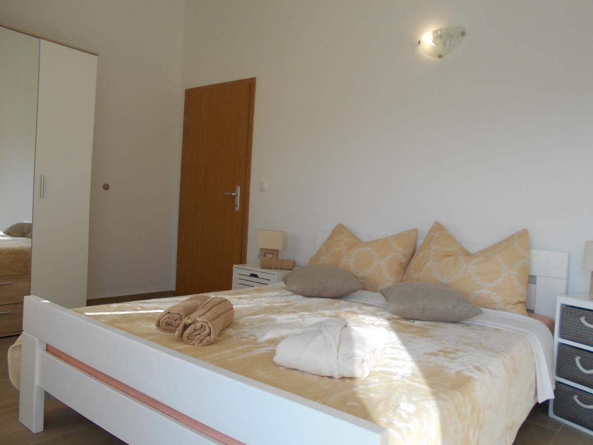 Apartments As Йезера Екстериор снимка