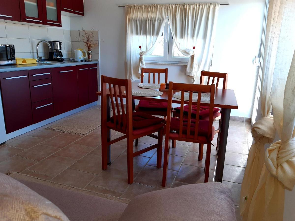 Apartments As Йезера Екстериор снимка